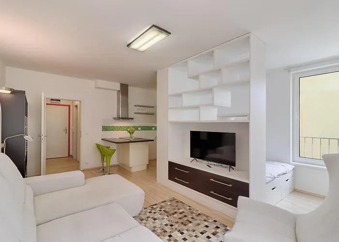 Peace And Comfort Near Center With Balcony, 500Mb Wifi